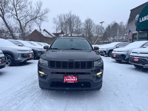 Used 2021 Jeep Compass Latitude image 2
