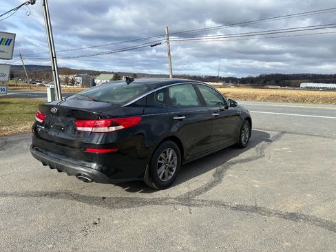 Used 2020 Kia Optima LX image 10