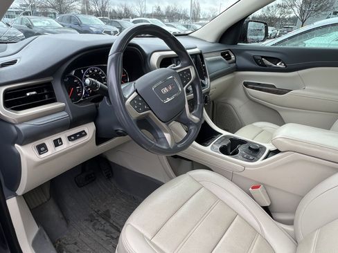 Used 2021 GMC Acadia Denali w/ Denali Technology Package image 17