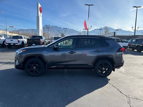 Used 2020 Toyota RAV4 XSE image 2
