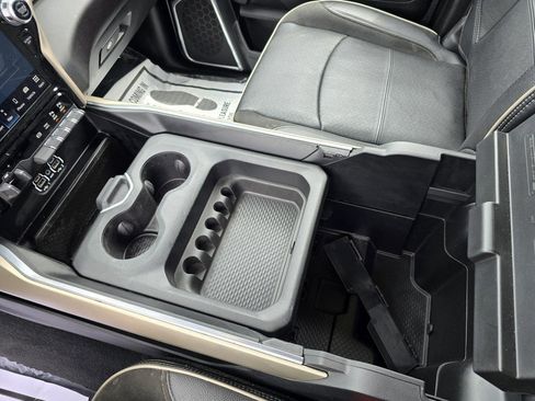 Used 2024 RAM 3500 Laramie image 31