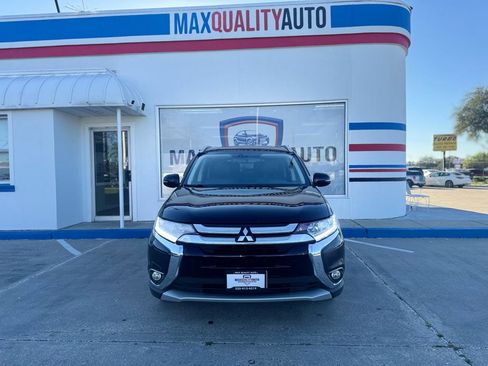 Used 2018 Mitsubishi Outlander SE image 6