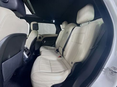 Used 2019 Land Rover Range Rover Sport HSE image 24