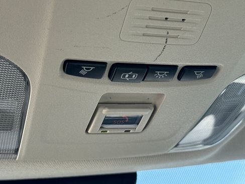 Used 2022 Toyota Corolla LE image 29