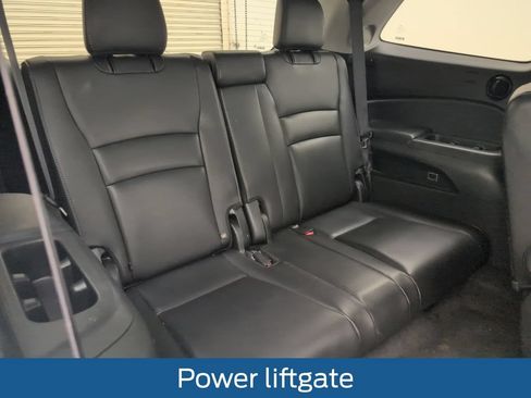 Used 2020 Honda Pilot Touring image 17