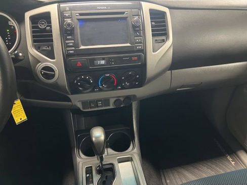 Used 2013 Toyota Tacoma 4x4 Double Cab w/ TRD Off-Road Pkg image 21