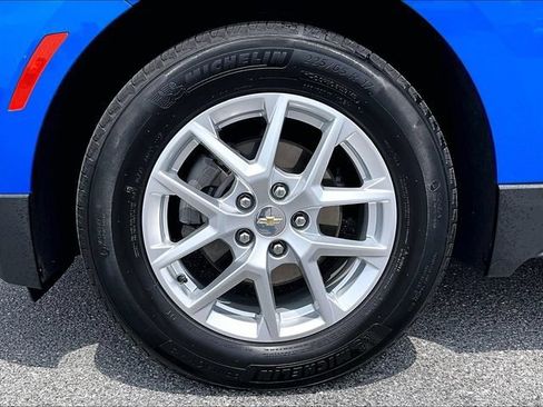 Used 2024 Chevrolet Equinox LT FWD image 4