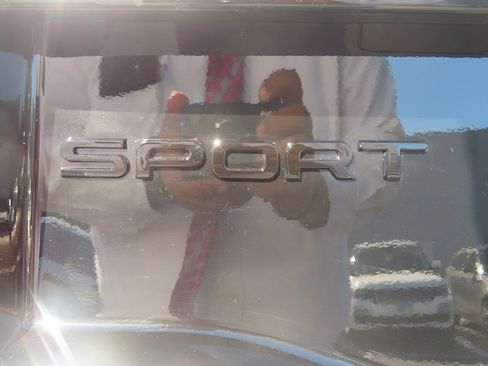 Used 2023 Land Rover Discovery Sport SE R-Dynamic image 39