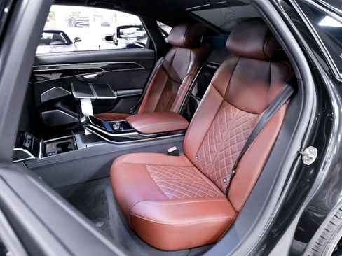 Used 2022 Audi S8 AWD/4WD image 13