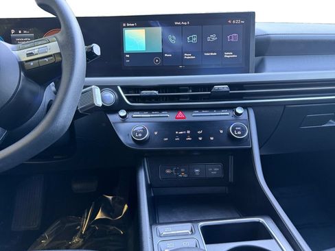 Used 2025 Hyundai Sonata SEL FWD image 11