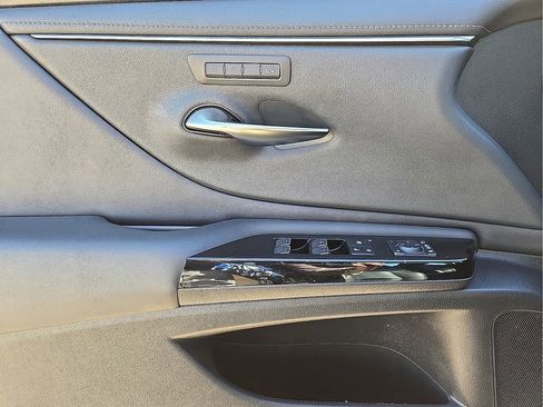 Used 2022 Lexus ES 350 w/ Premium Package image 19