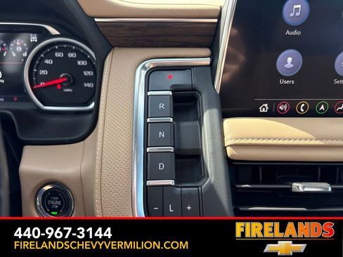 Used 2021 Chevrolet Tahoe Premier w/ Premium Package AWD/4WD image 21