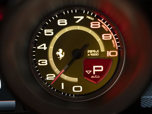 Certified 2021 Ferrari F8 Tributo RWD image 46