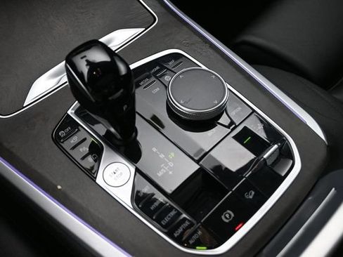 Used 2022 BMW X5 xDrive45e AWD/4WD image 19