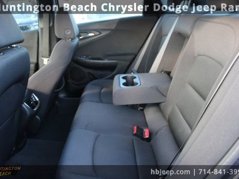 Used 2023 Chevrolet Malibu LT image 34