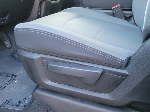 Used 2022 RAM 3500 Big Horn image 9