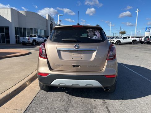 Used 2018 Buick Encore Essence image 6