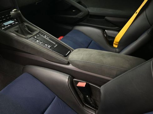Certified 2023 Porsche 718 Cayman GT4 RS RWD image 19