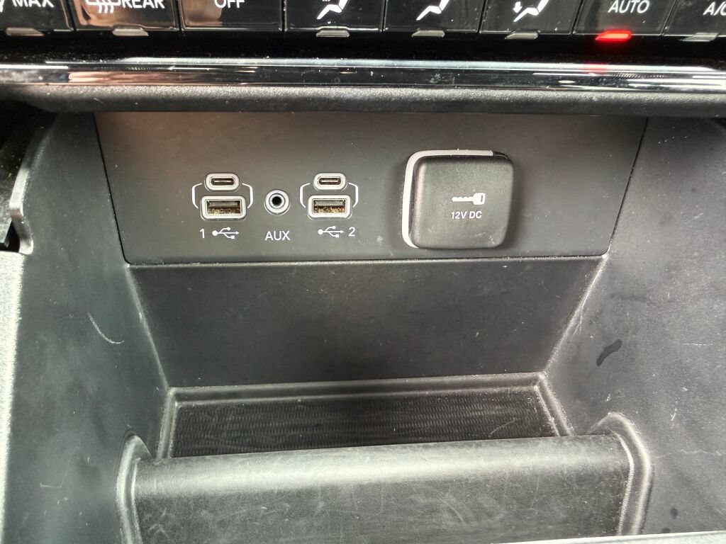 Used 2025 Jeep Grand Cherokee L Summit w/ Obsidian Package AWD/4WD image 34