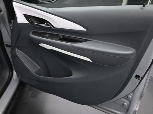 Used 2019 Chevrolet Bolt LT image 30