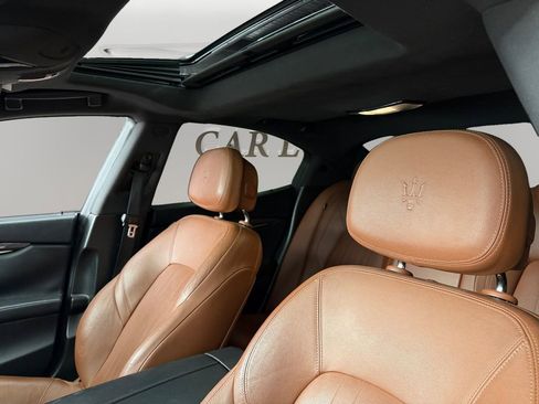 Used 2018 Maserati Ghibli image 9