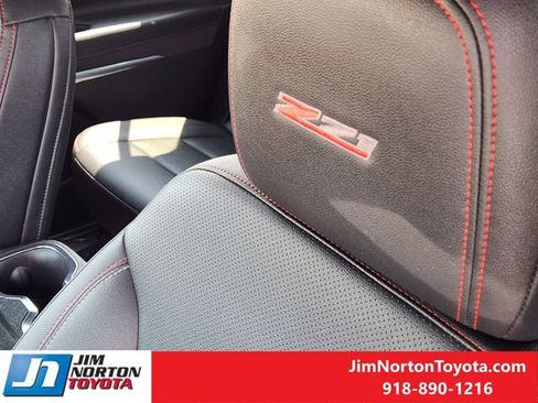 Used 2024 Chevrolet Traverse Z71 w/ Enhanced Driving Package AWD/4WD image 17