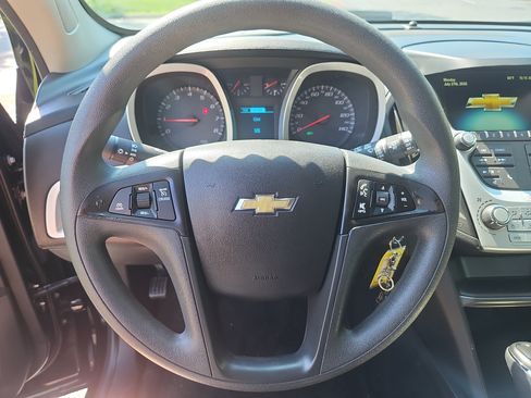 Used 2017 Chevrolet Equinox LS AWD/4WD image 15