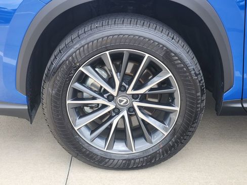 Used 2025 Lexus NX 250 FWD w/ Premium Package image 10