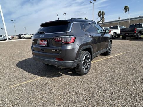 Used 2022 Jeep Compass Limited image 7