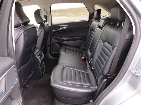 Certified 2024 Ford Edge SEL image 9