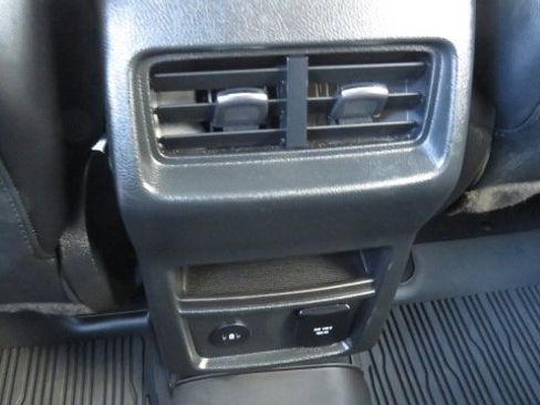 Certified 2024 Ford Edge SEL w/ Convenience Package image 16