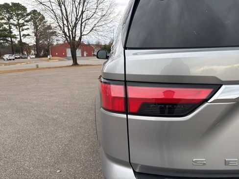 Used 2023 Toyota Sequoia Limited image 40