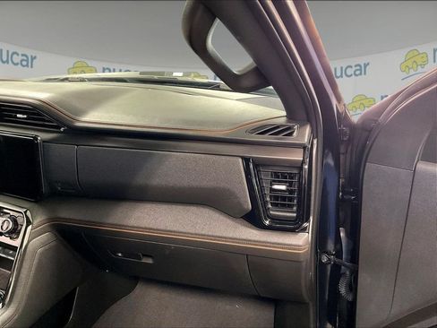 Used 2023 GMC Sierra 1500 AT4 w/ AT4 Premium Package AWD/4WD image 13