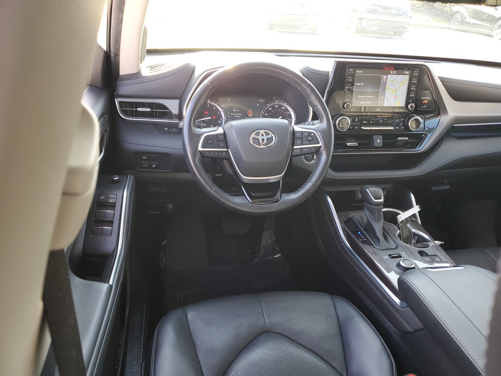 Used 2022 Toyota Highlander Limited AWD/4WD image 11