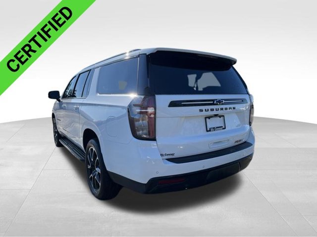 Certified 2023 Chevrolet Suburban RST w/ Luxury Package AWD/4WD image 4