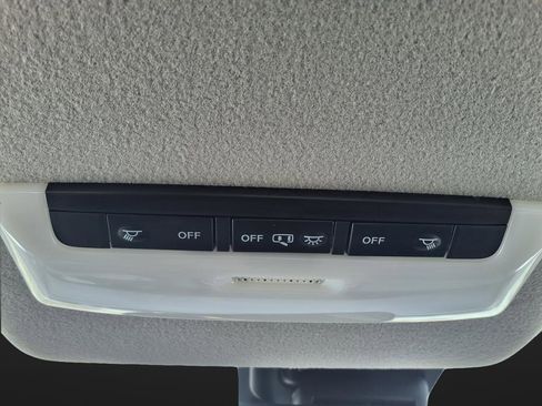 New 2025 Nissan Versa SV w/ Trunk Package image 28