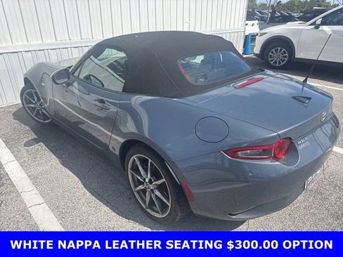 Used 2021 MAZDA MX-5 Miata Grand Touring image 3