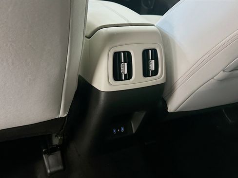 Used 2025 Hyundai Tucson SEL AWD/4WD image 27