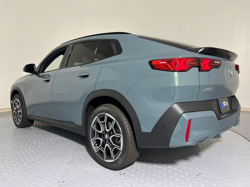 Used 2025 BMW X2 xDrive28i w/ Premium Package image 3