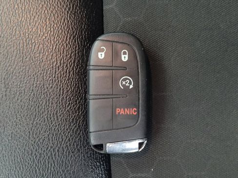 Used 2018 Jeep Compass Latitude w/ Popular Equipment Group image 32