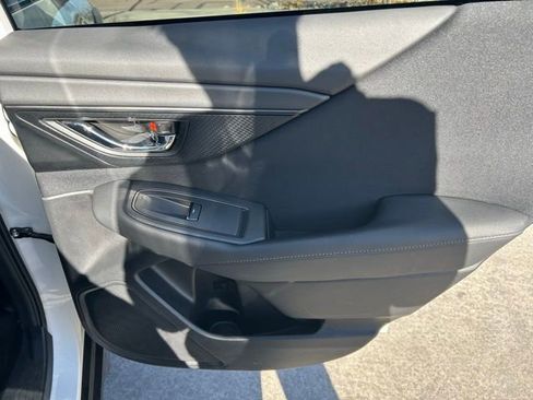 Used 2025 Subaru Outback Premium image 28