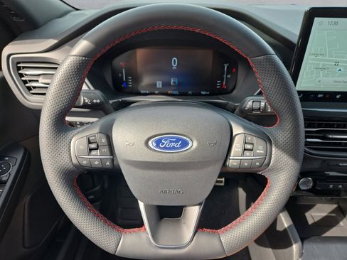 Certified 2023 Ford Escape ST-Line w/ Tech Pack #1 image 13