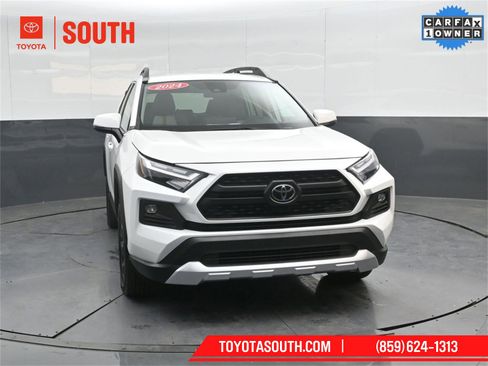 Used 2024 Toyota RAV4 Adventure image 5