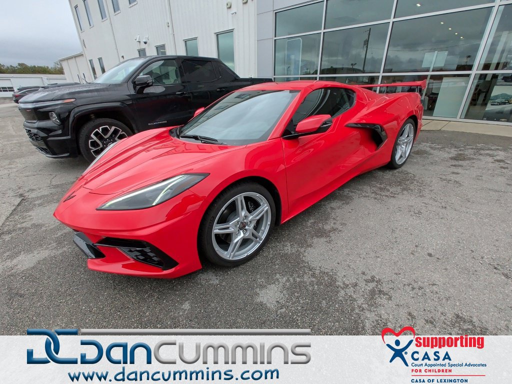 Used 2025 Chevrolet Corvette Stingray Coupe w/ 1LT RWD image 1