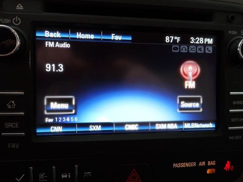 Used 2017 Chevrolet Traverse LS FWD image 3
