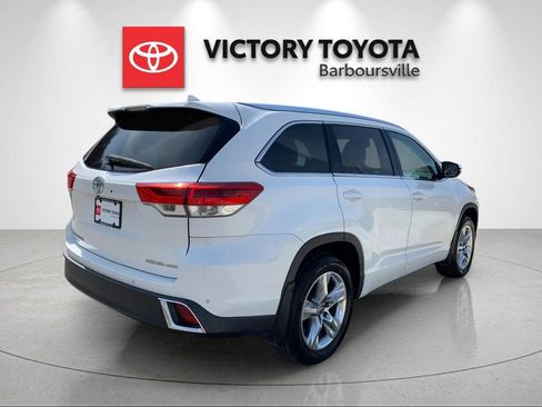 Used 2018 Toyota Highlander Limited image 7