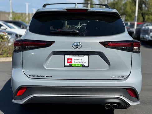 Certified 2025 Toyota Highlander XSE image 4