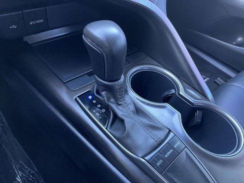 Used 2024 Toyota Camry SE image 41