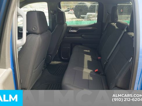 Used 2025 Chevrolet Silverado 1500 LT image 18