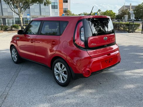 Used 2016 Kia Soul ! w/ Premium Package FWD image 8